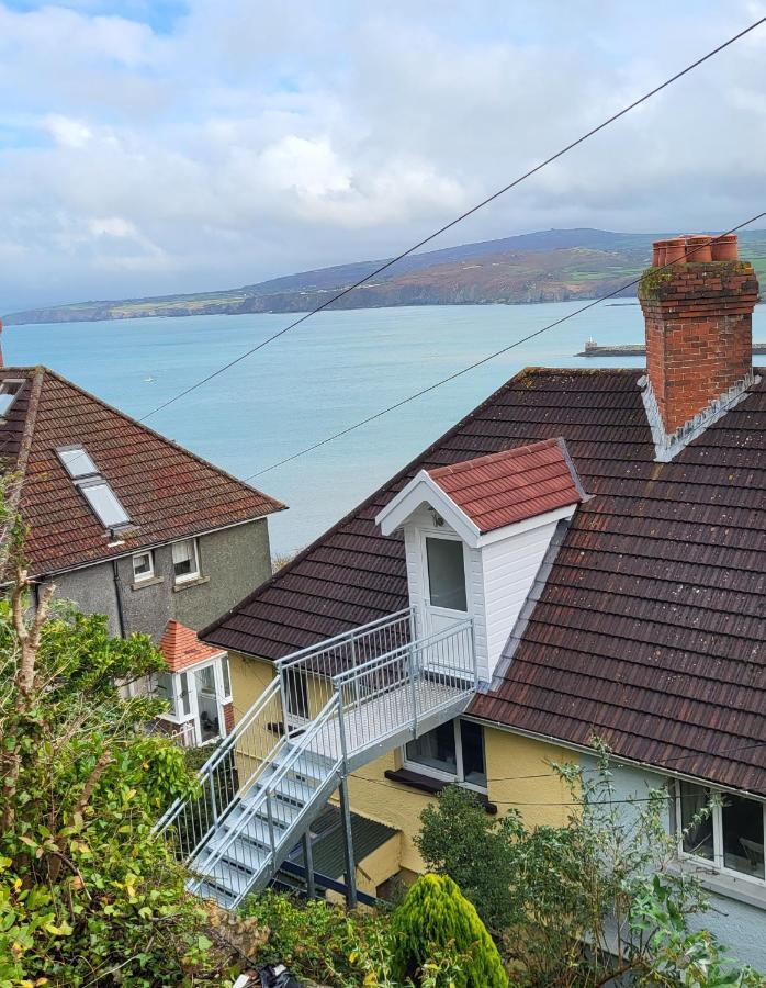 Seasidesteps Apartment Fishguard Exterior photo